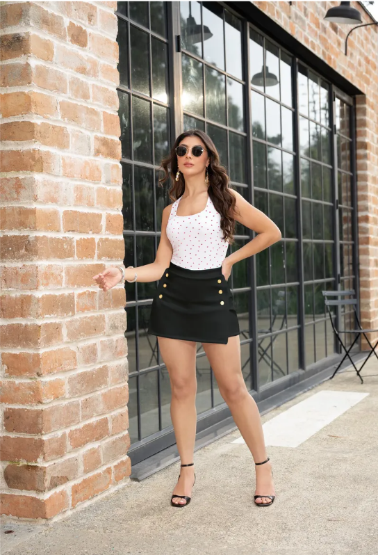 FALDA SHORT CORTA